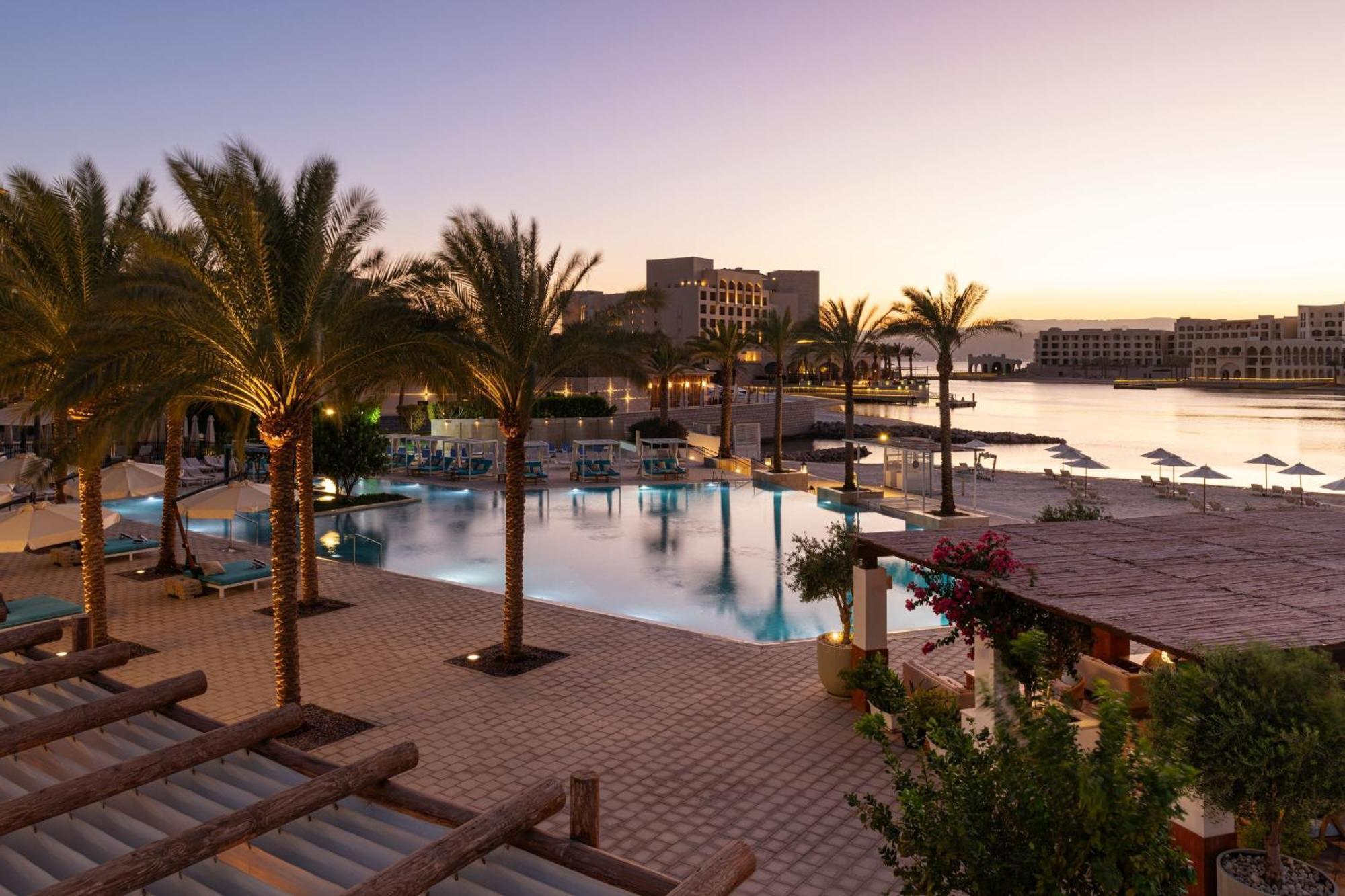 The Westin Saraya Aqaba Resort & Spa Bagian luar foto